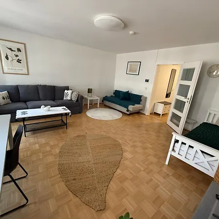 -kaiser55 Apartment